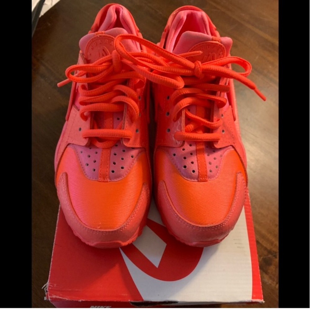 Hot lava huaraches - Picture 4 of 5